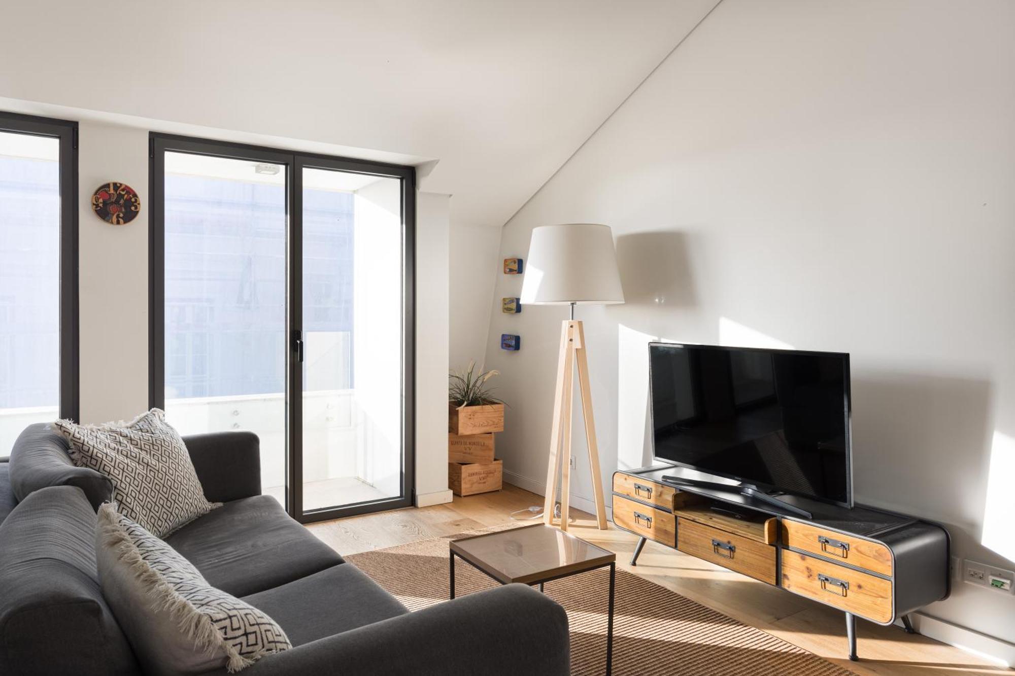Joivy Bairro Alto 2-br With Large Terrace Apartment